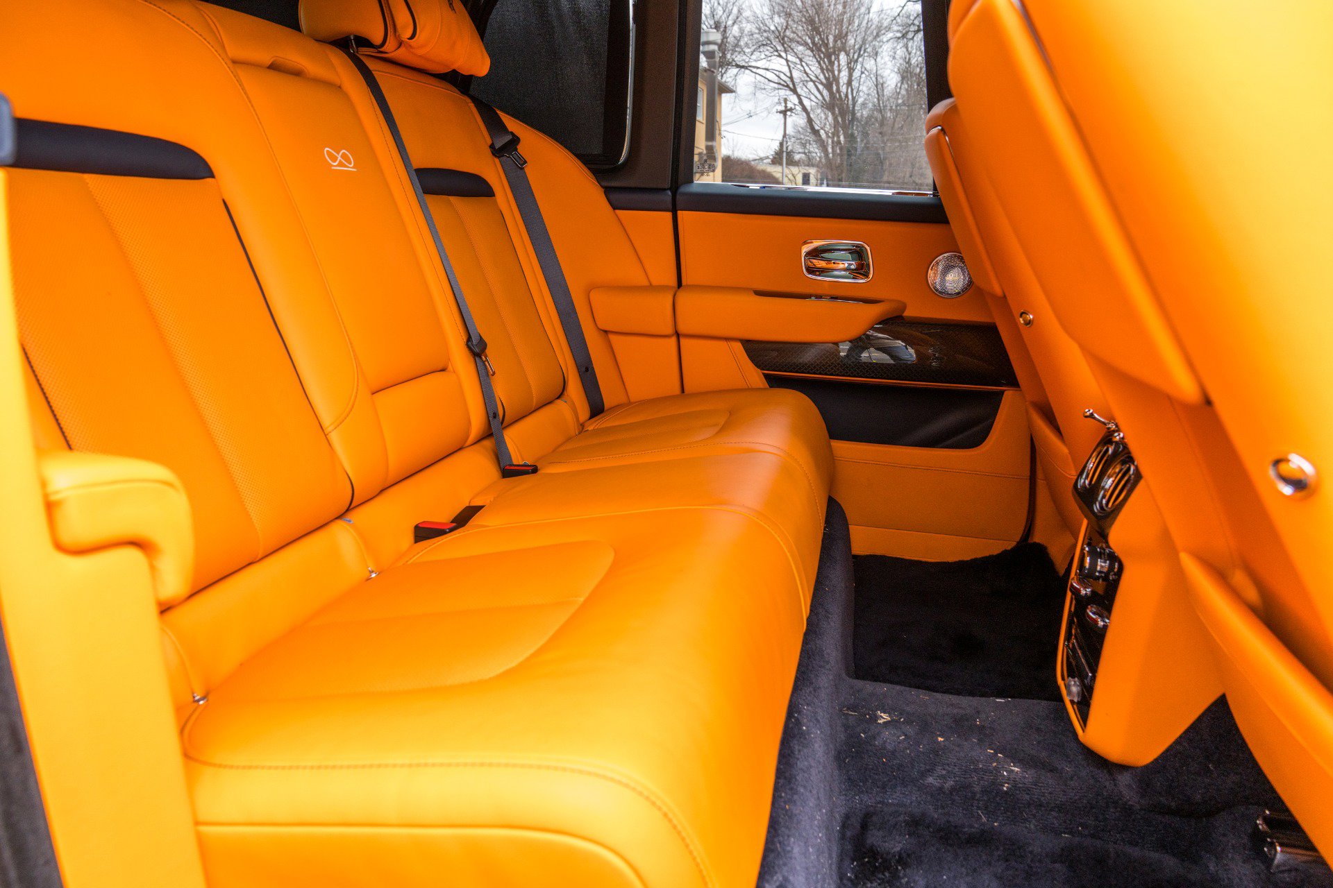 Used 2023 Rolls-Royce Cullinan Black Badge w/ Driver's Package AWD/4WD image 47