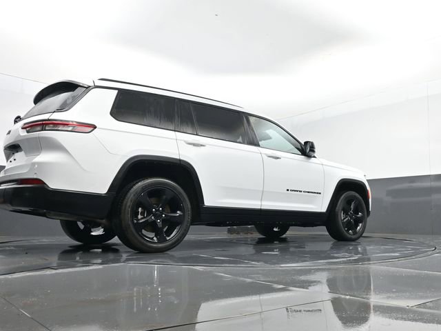 Used 2023 Jeep Grand Cherokee L Laredo image 26