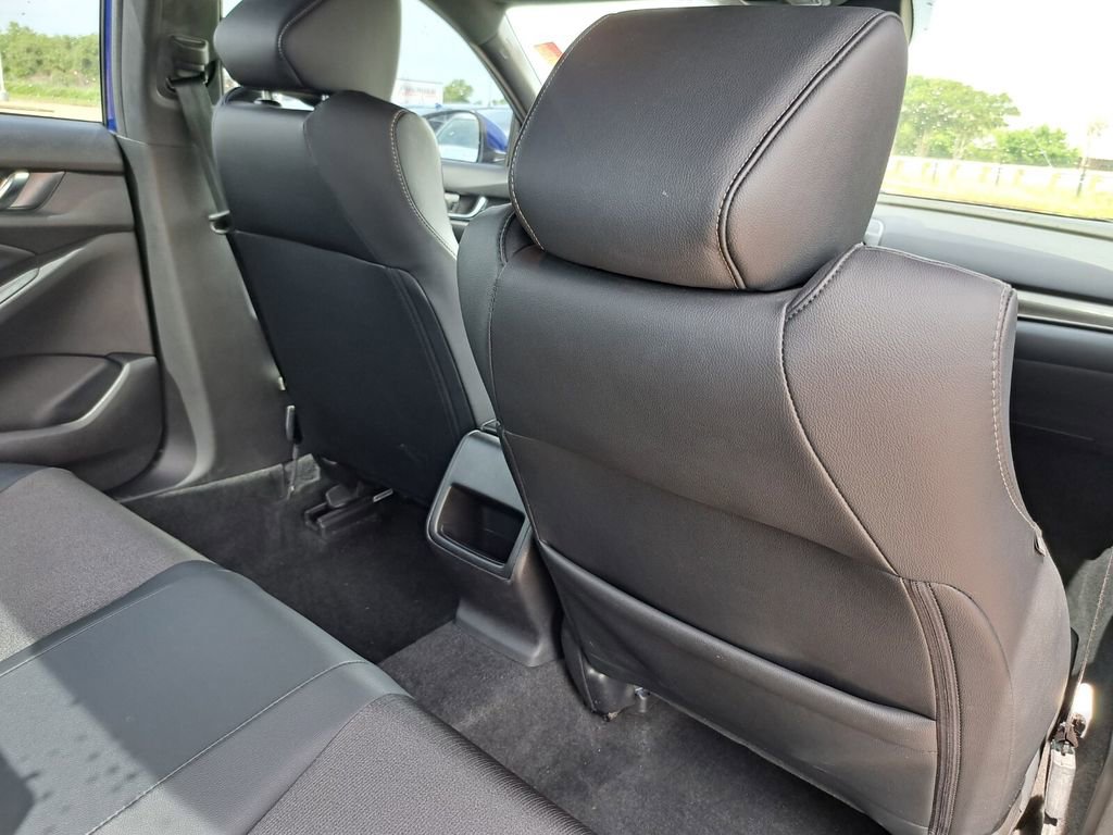 Used 2018 Honda Accord Sport image 23