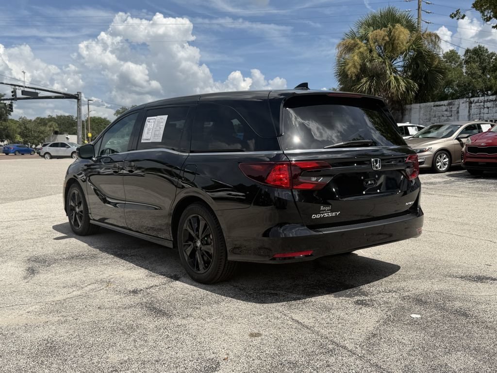 Used 2023 Honda Odyssey Sport image 6