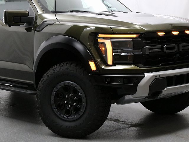 New 2025 Ford F150 Raptor video 3