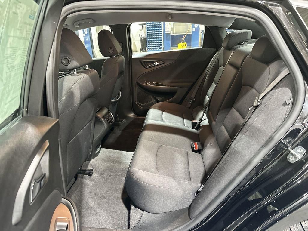 Used 2024 Chevrolet Malibu LT image 24