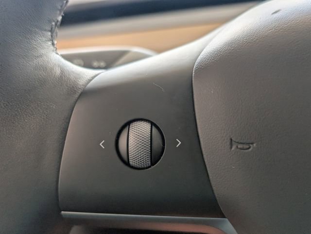 Used 2023 Tesla Model 3 Standard Range image 21