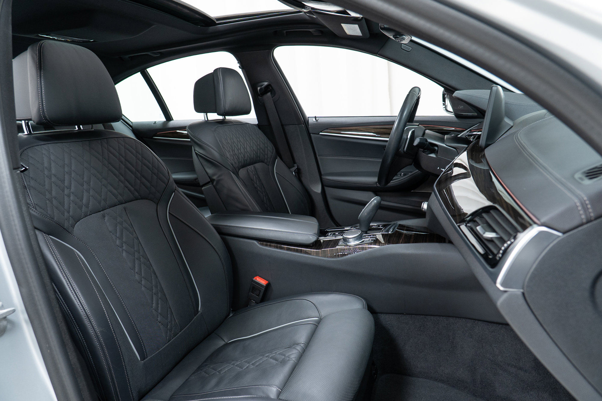 Used 2021 BMW 540i xDrive 540i xDrive w/ Premium Package image 22