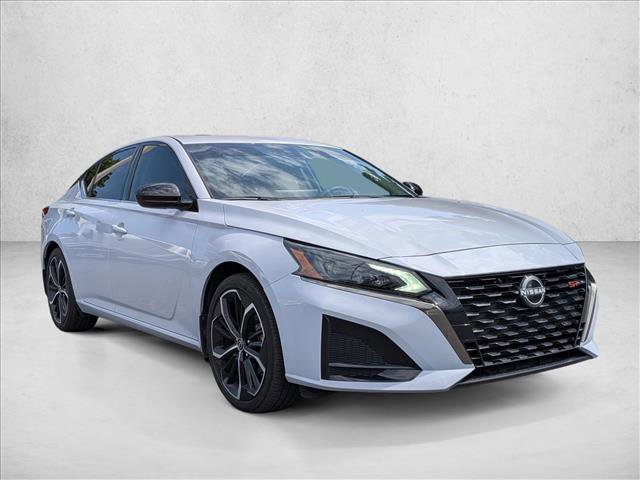 Used 2024 Nissan Altima 2.5 SR w/ SR Premium Package FWD video 4