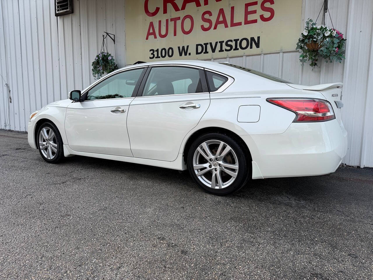 Used 2015 Nissan Altima 3.5 SL FWD image 9