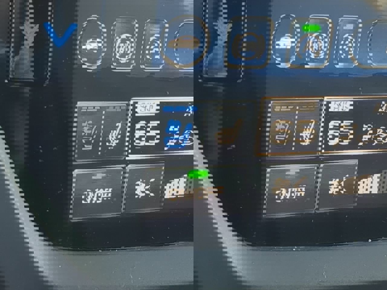 Used 2025 Subaru Forester Touring image 22