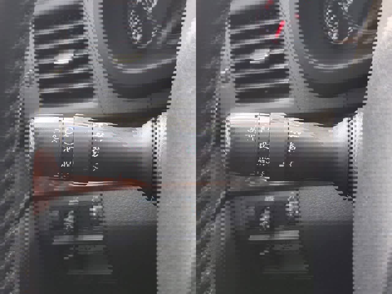 Used 2014 Subaru Legacy 2.5i Limited w/ Moonroof Package image 27