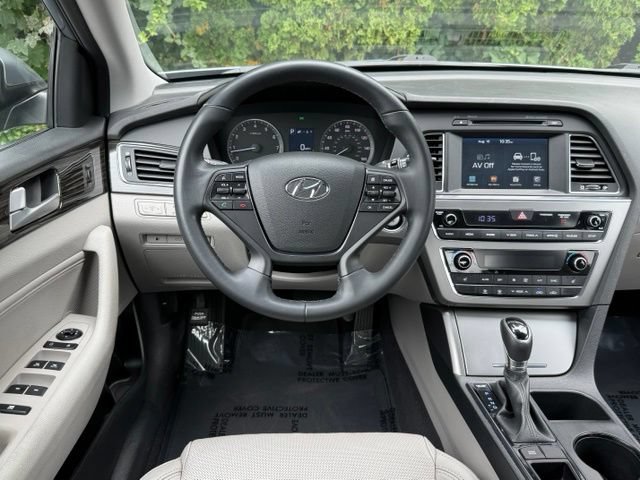 Used 2017 Hyundai Sonata Limited FWD image 18