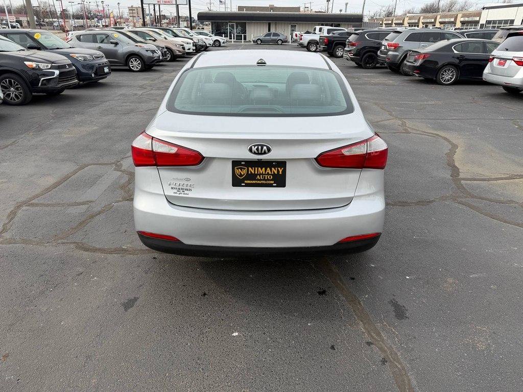 Used 2016 Kia Forte LX w/ LX Popular Plus Package FWD image 4