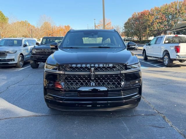 New 2025 Lincoln Navigator L Reserve w/ Jet Appearance Package AWD/4WD image 2