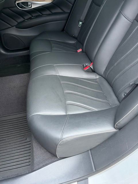 Used 2019 INFINITI Q70 L 3.7 AWD/4WD image 7
