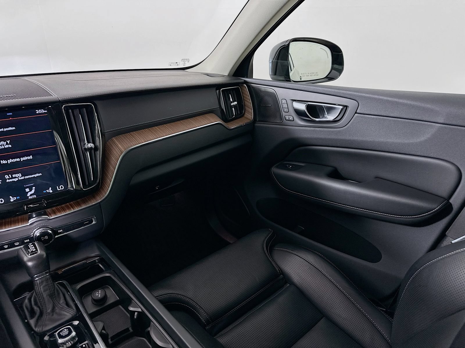 Used 2019 Volvo XC60 T6 Inscription w/ Protection Package Premier AWD/4WD image 23