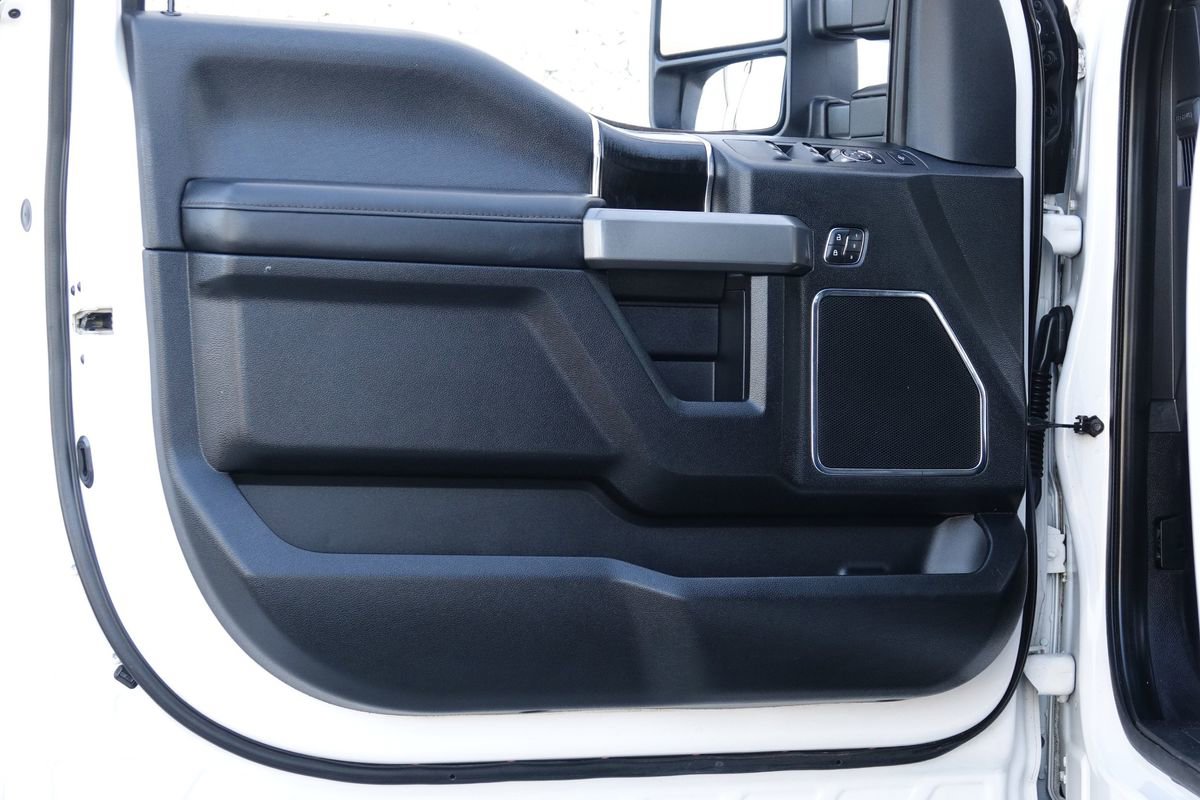 Used 2019 Ford F350 Platinum w/ Platinum Ultimate Package image 34