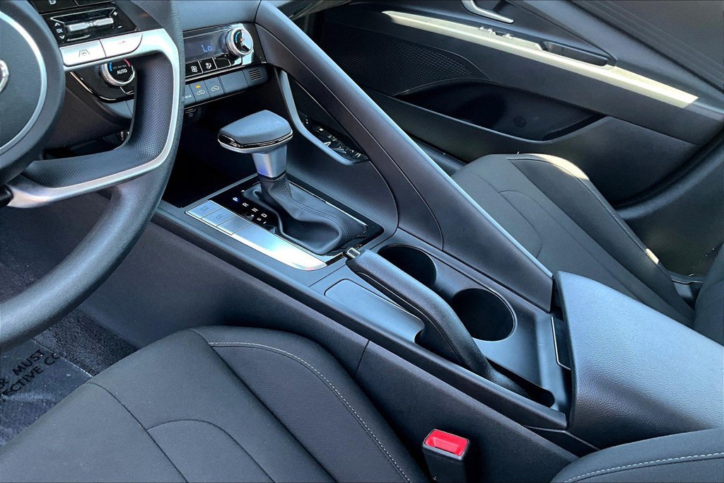 Certified 2023 Hyundai Elantra SEL FWD image 11