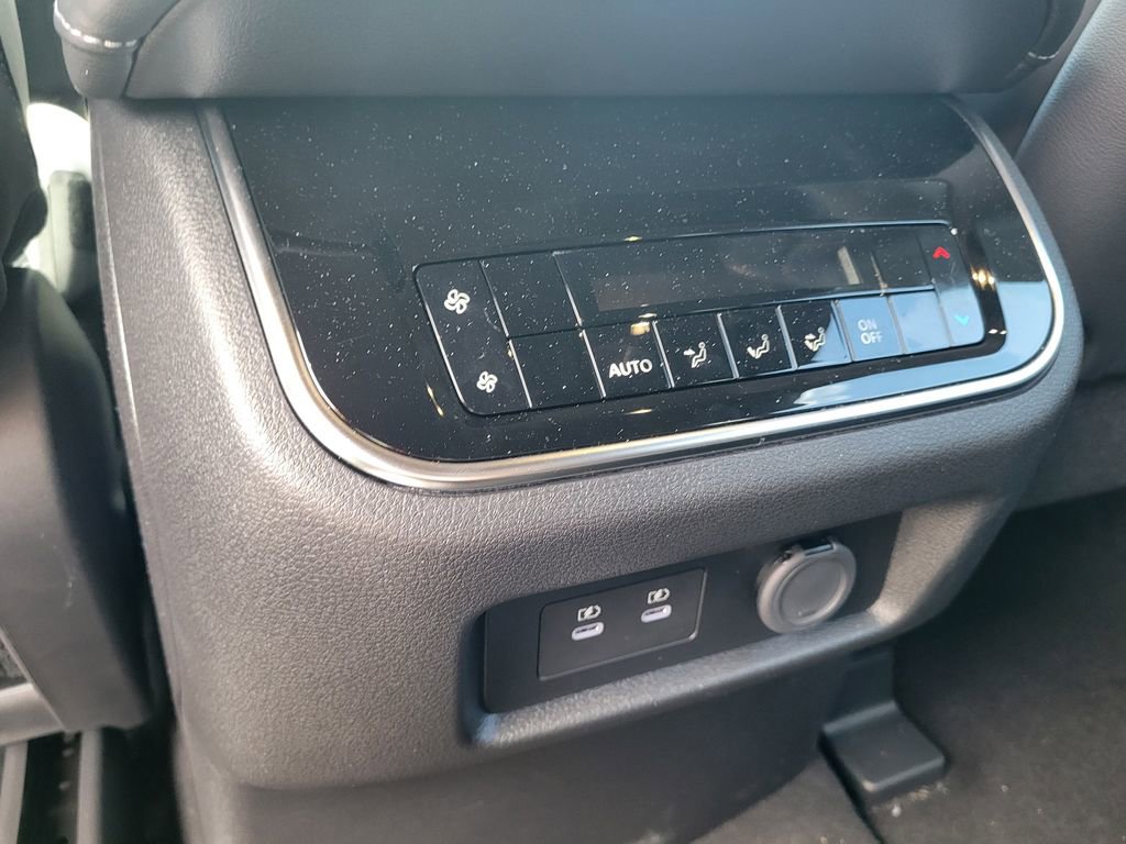 New 2025 Nissan Armada SL w/ Captain's Chari Seat Package image 35