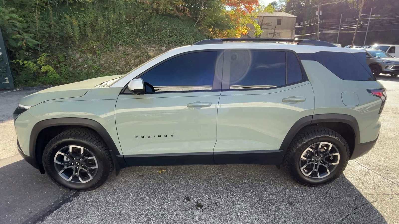 Certified 2025 Chevrolet Equinox ACTIV w/ Safety and Technology Package image 5