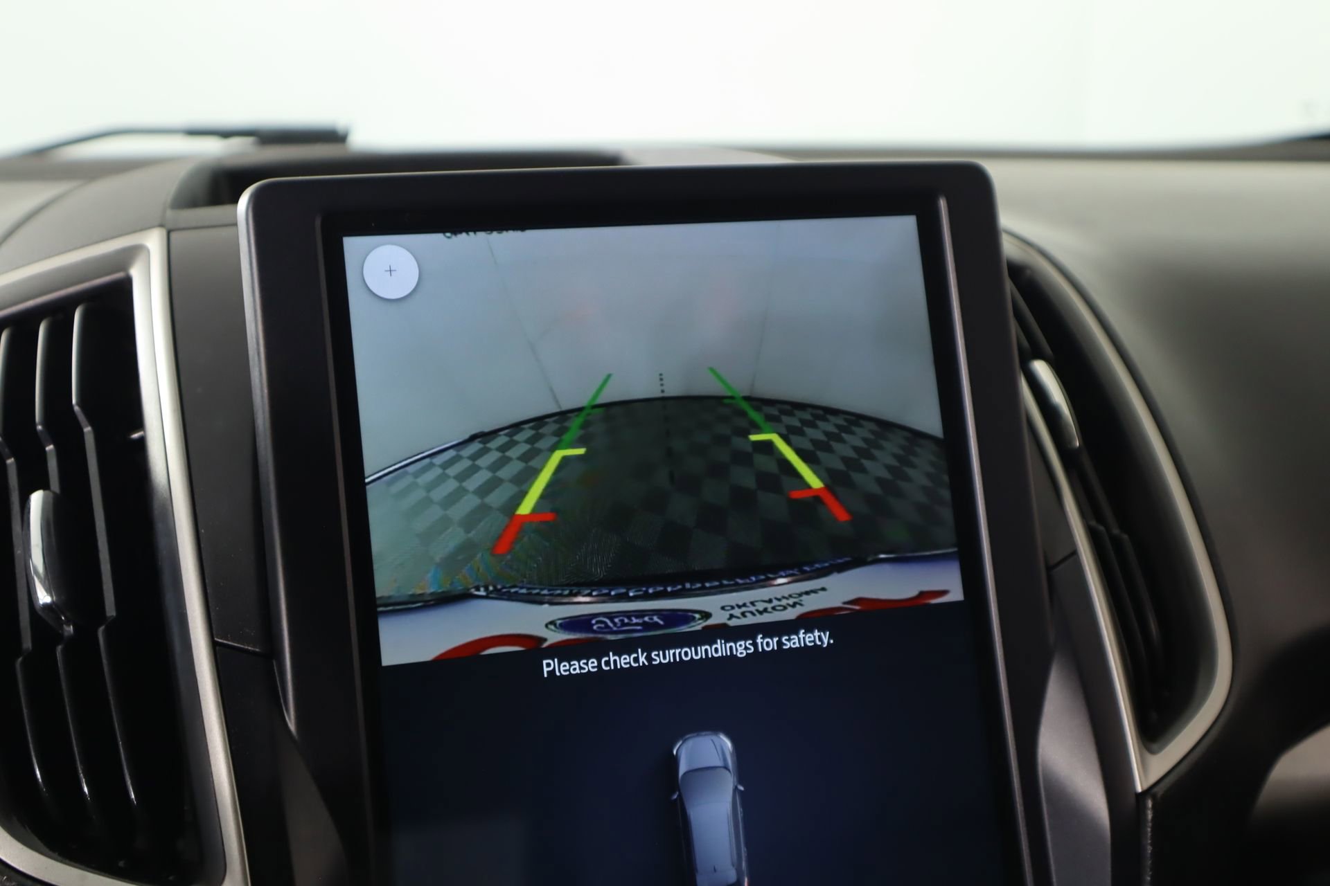 Used 2023 Ford Edge SEL image 6