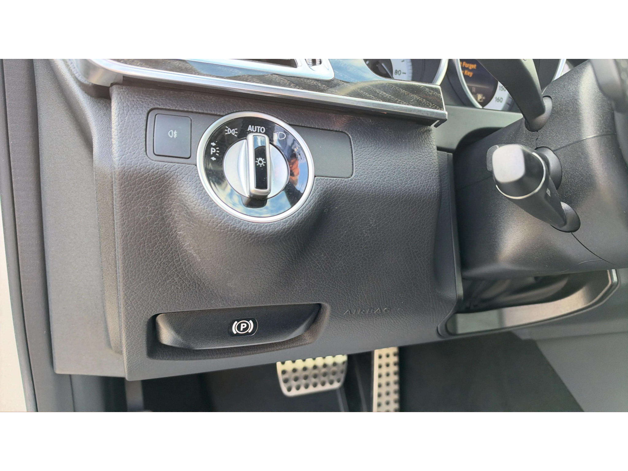 Used 2016 Mercedes-Benz E 350 4MATIC Sedan image 21