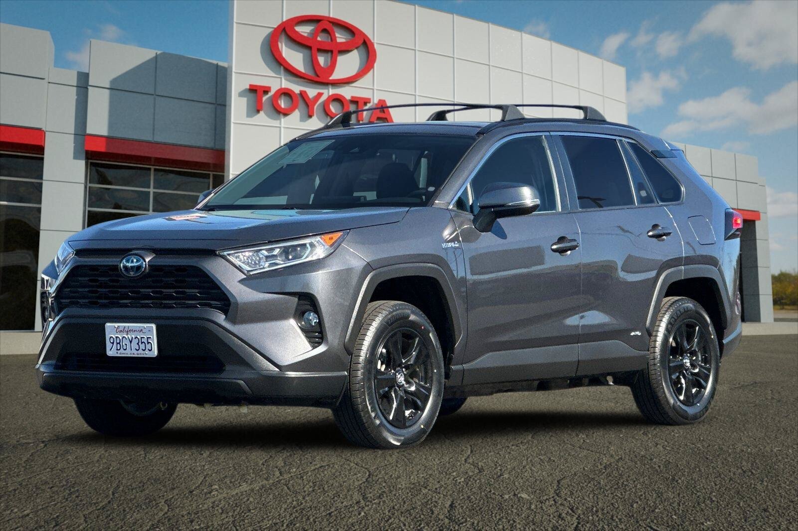 Certified 2020 Toyota RAV4 XLE w/ Convenience Package AWD/4WD image 7