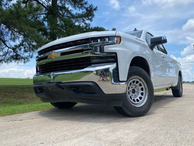 Used 2019 Chevrolet Silverado 1500 LT w/ Remote Start Package AWD/4WD image 4