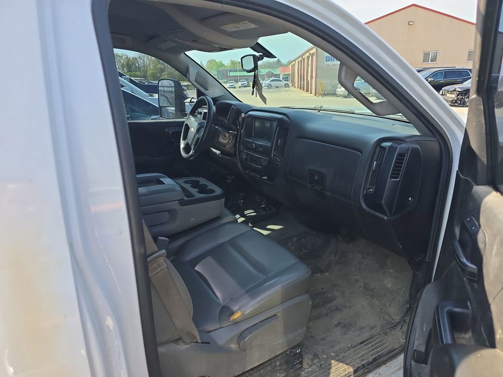 Used 2016 Chevrolet Silverado 2500 W/T w/ Snow Plow Prep Package AWD/4WD image 10