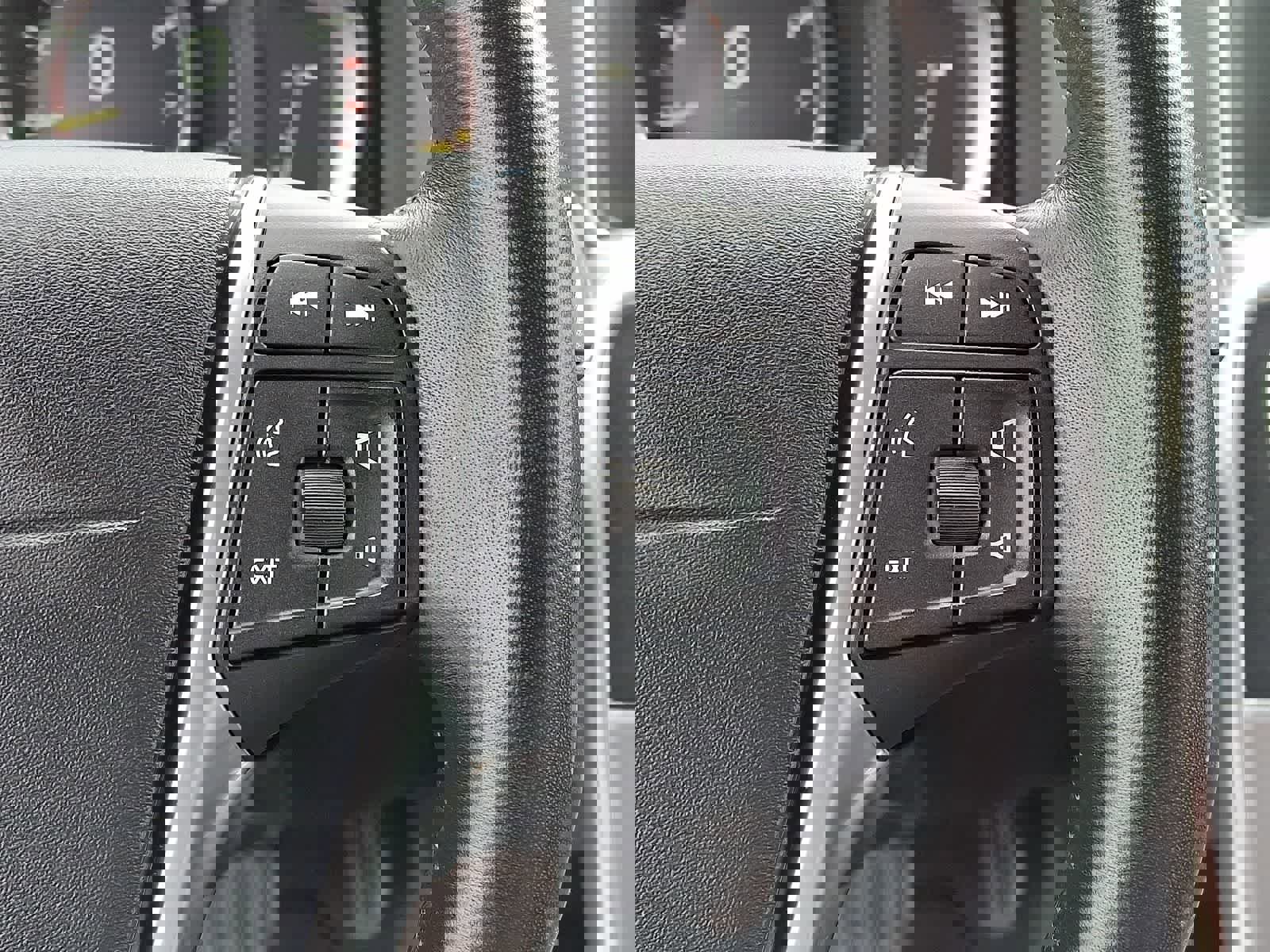 Used 2018 Volvo S60 T5 Inscription image 24