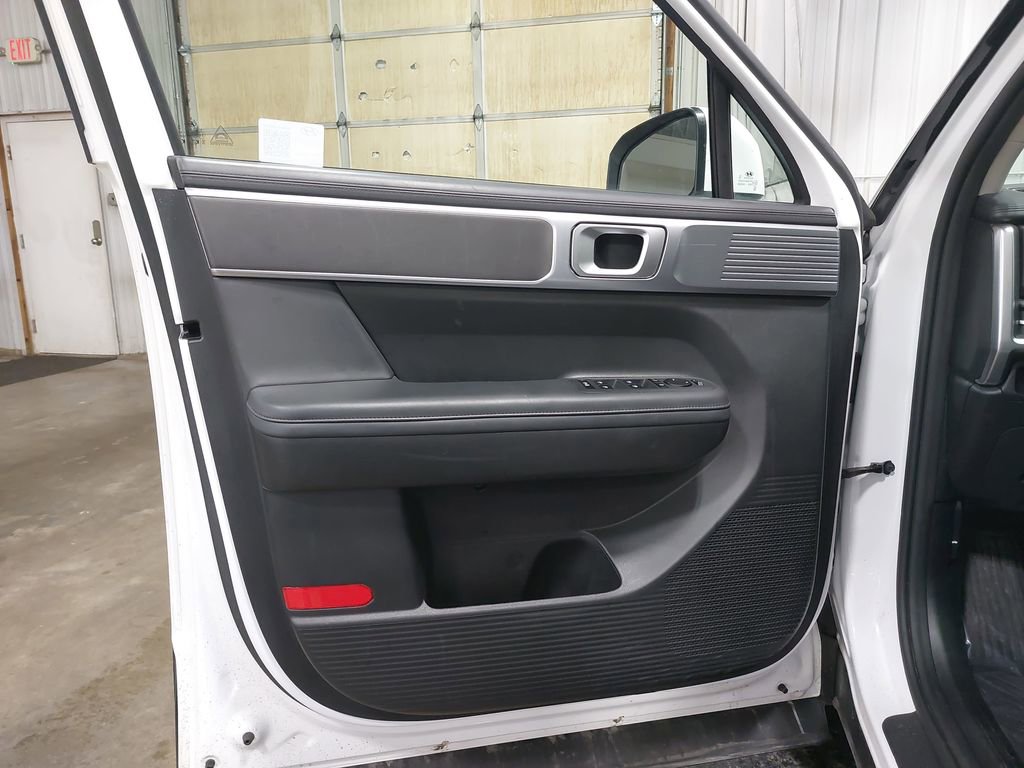 Certified 2025 Hyundai Santa Fe SEL image 29