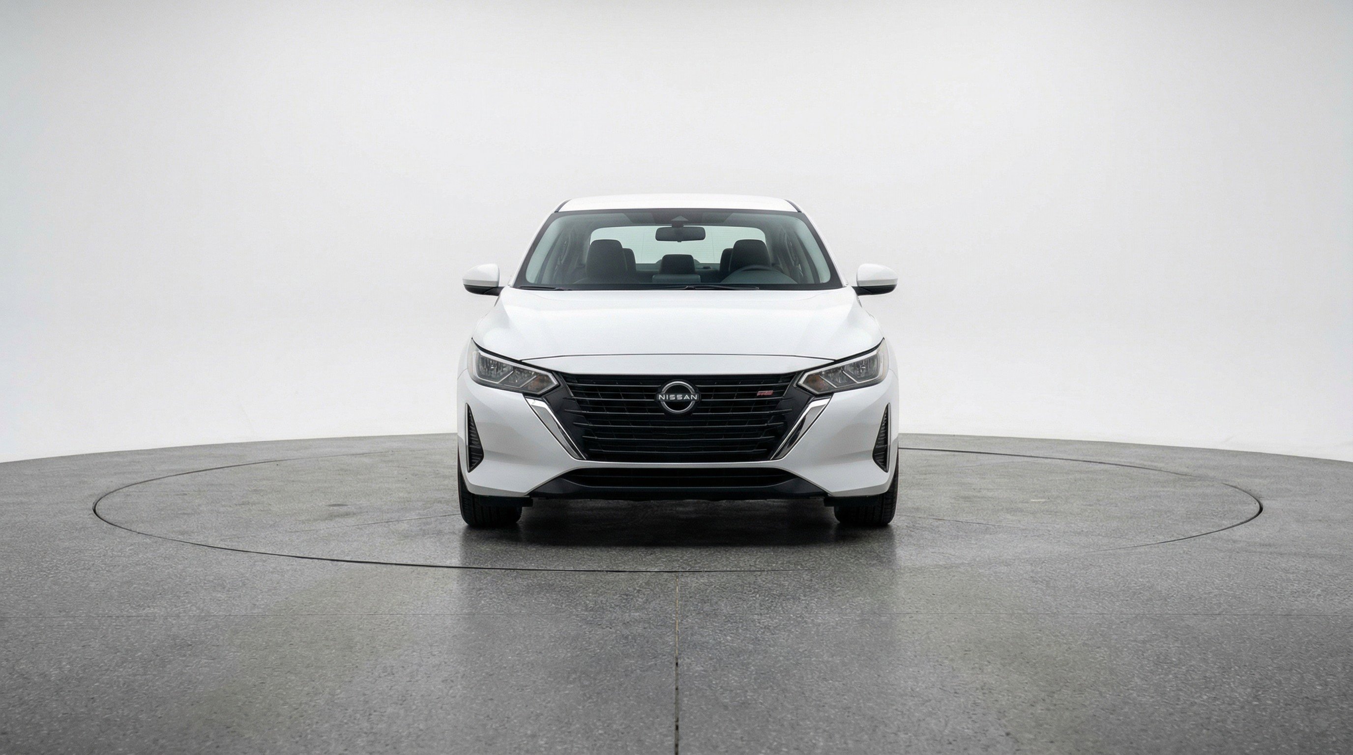 Used 2025 Nissan Sentra SV image 2