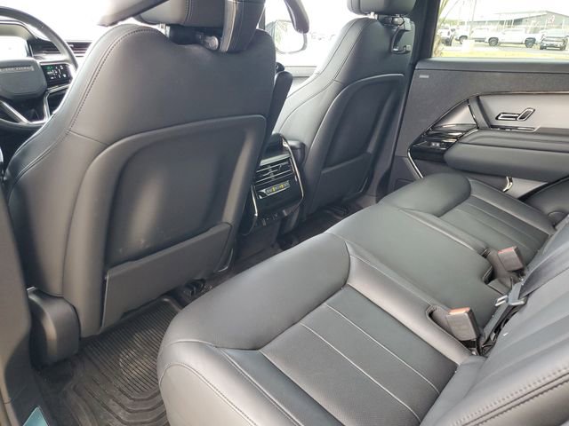 Used 2025 Land Rover Range Rover Sport SE AWD/4WD image 22