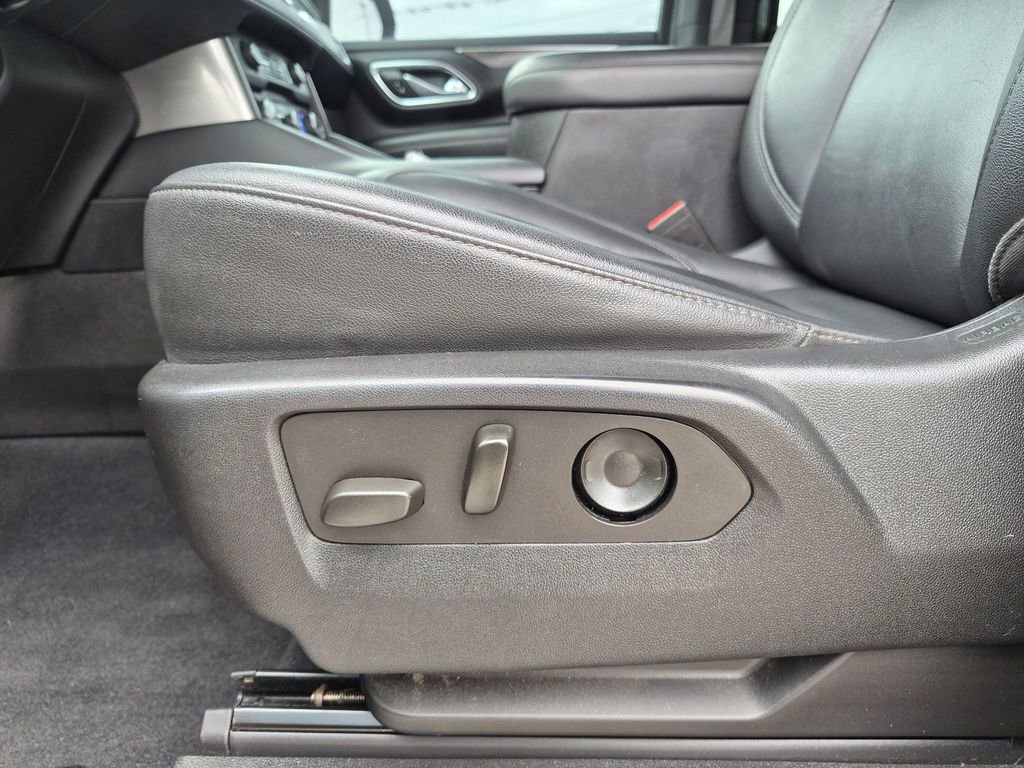 Used 2021 Chevrolet Tahoe Z71 w/ Rear Media and Nav Package AWD/4WD image 14