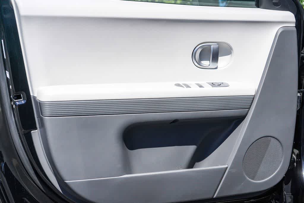Used 2024 Hyundai Ioniq 5 SEL RWD image 19