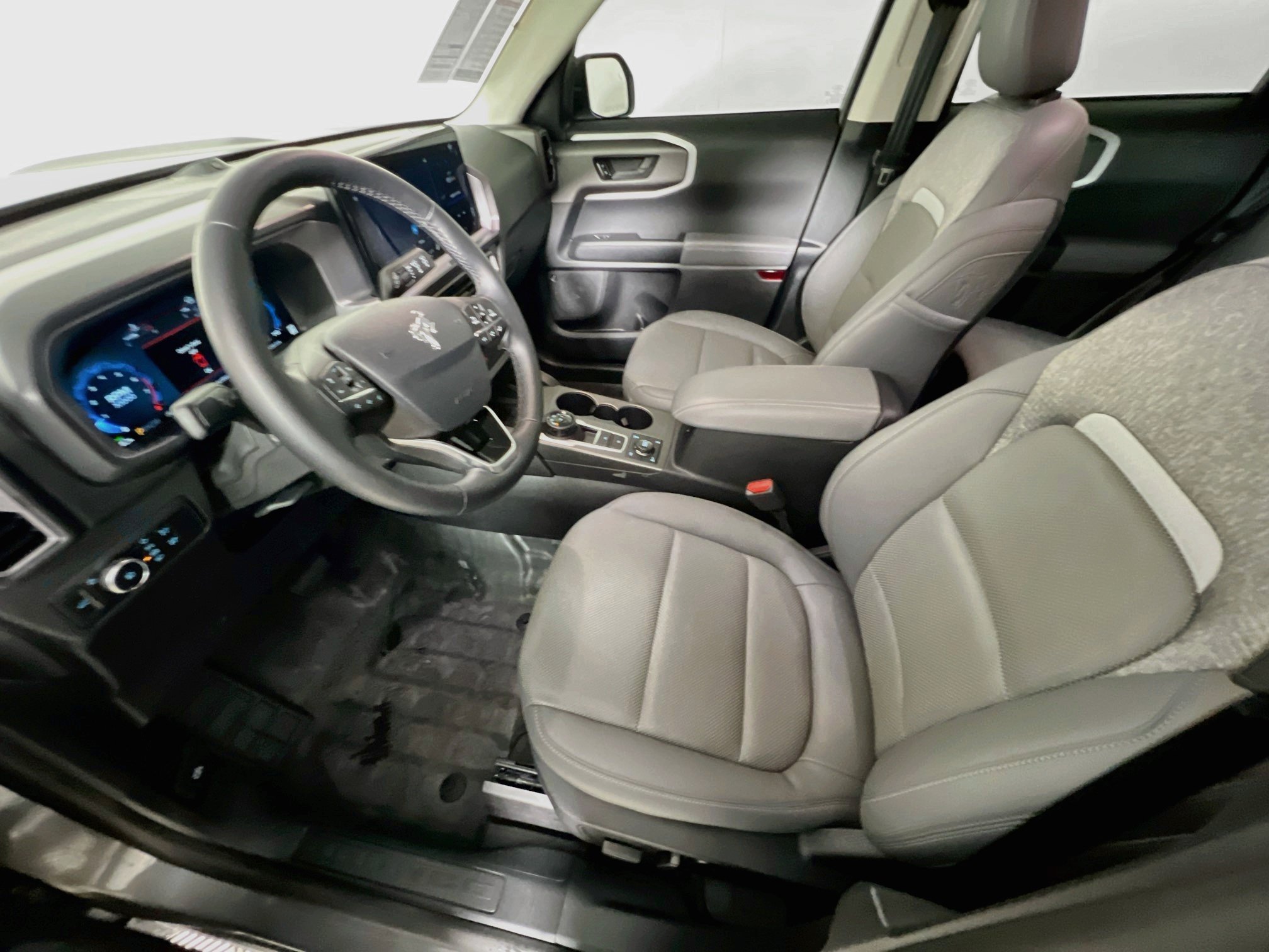 Used 2025 Ford Bronco Sport Badlands w/ Badlands Tech Package AWD/4WD image 15