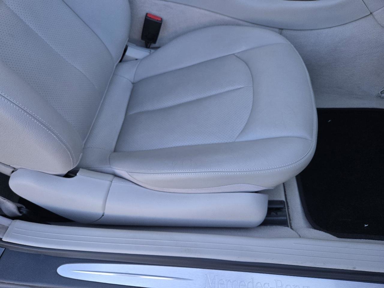 Used 2005 Mercedes-Benz CLK 500 Cabriolet image 47