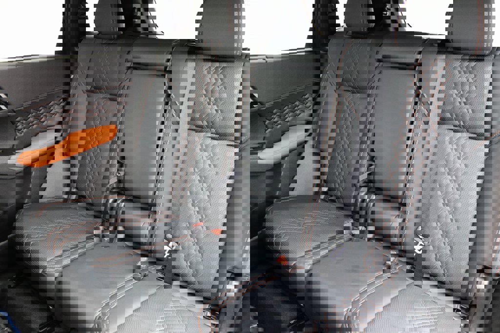 Used 2025 Mitsubishi Outlander SEL image 27