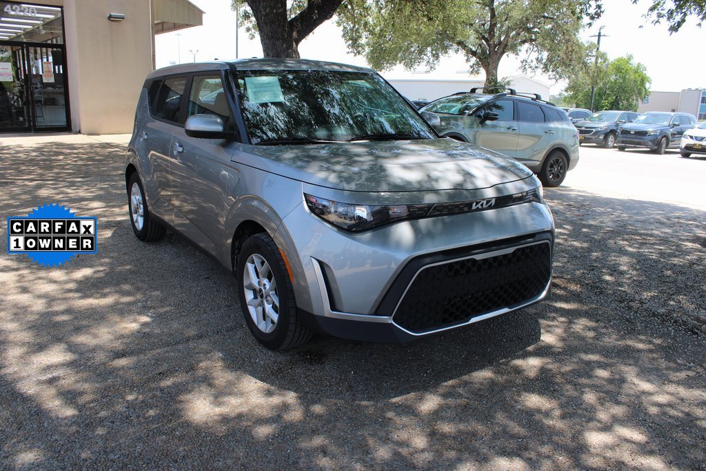 Certified 2024 Kia Soul LX w/ Option Group 015 image 1