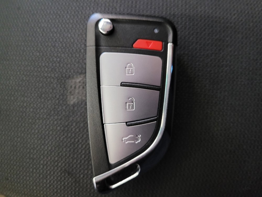 Used 2021 Toyota Corolla LE image 32