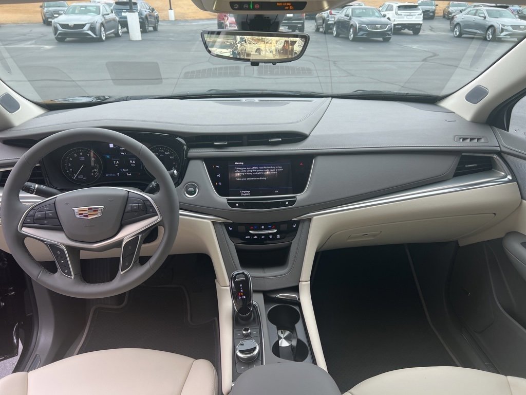 New 2025 Cadillac XT5 Premium Luxury w/ Technology Package image 9
