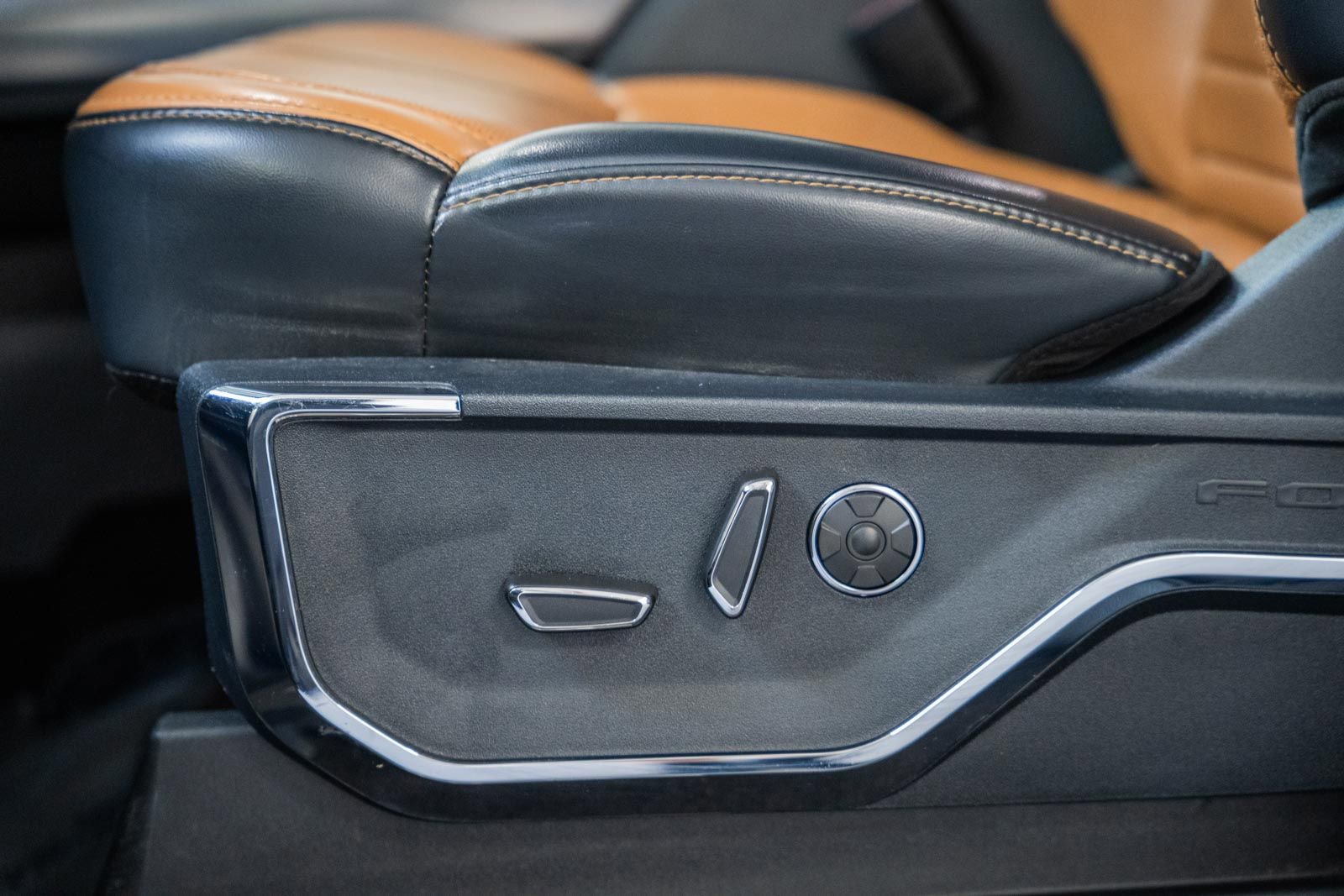 Certified 2022 Ford F150 Platinum w/ Equipment Group 701A High image 50