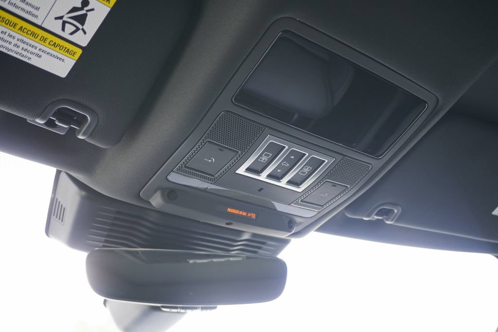 New 2026 Land Rover Discovery Dynamic SE AWD/4WD image 16