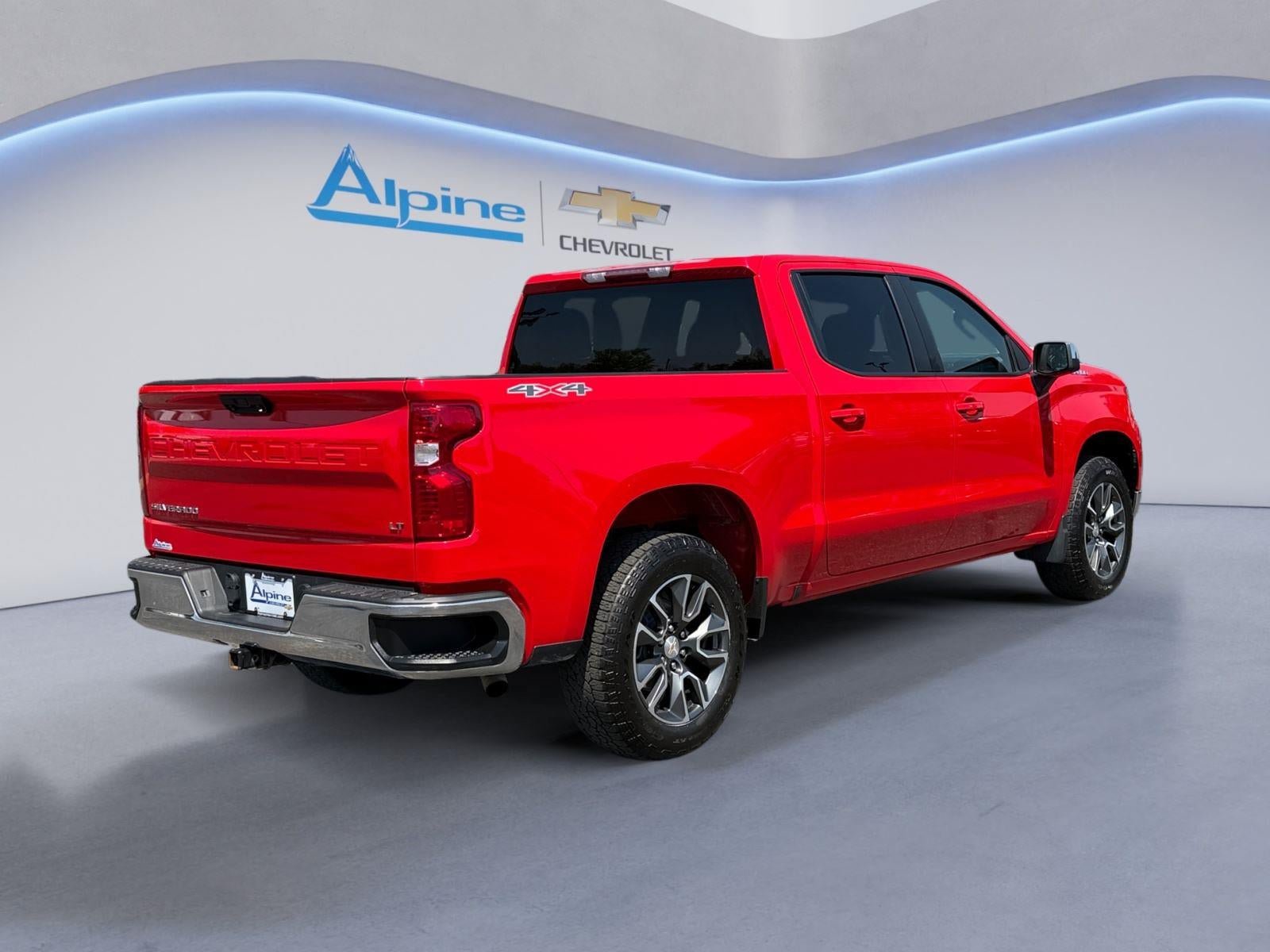Used 2023 Chevrolet Silverado 1500 LT AWD/4WD image 5