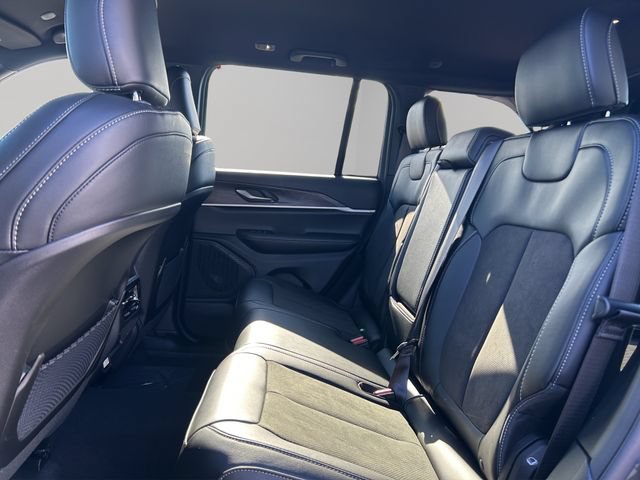 New 2026 Jeep Grand Cherokee Altitude AWD/4WD image 11