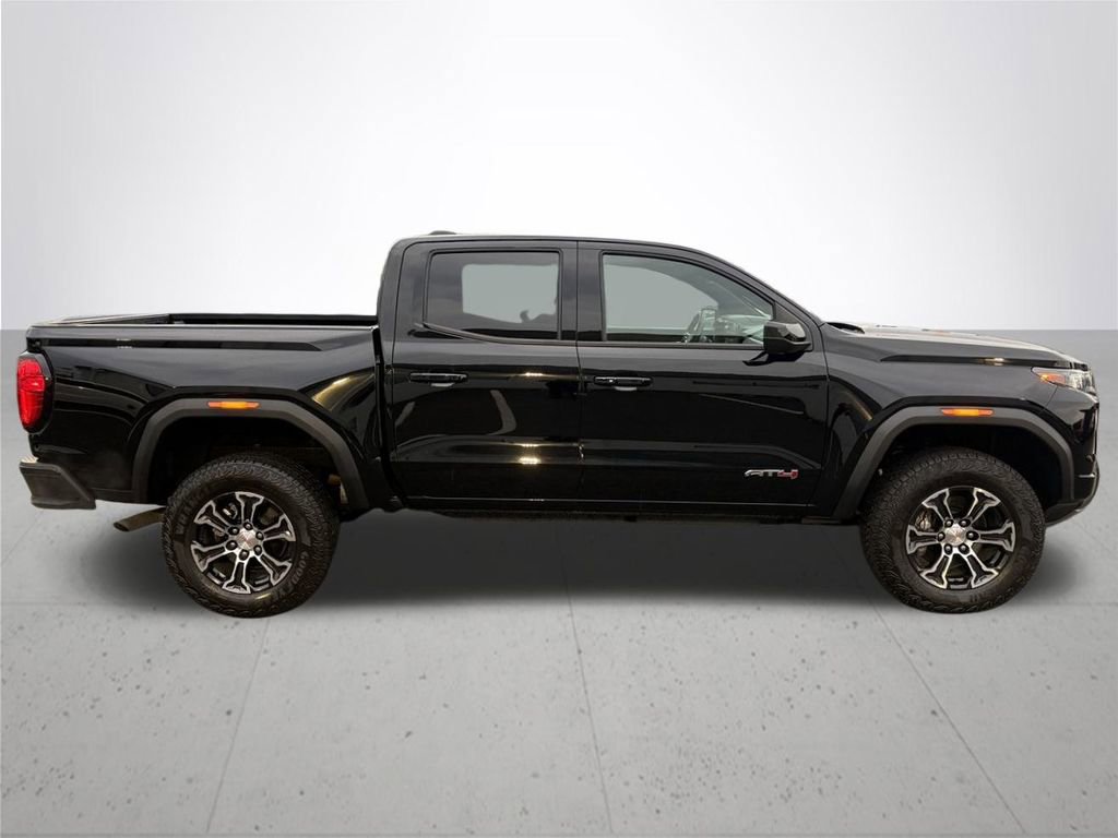 Used 2024 GMC Canyon AT4 image 6