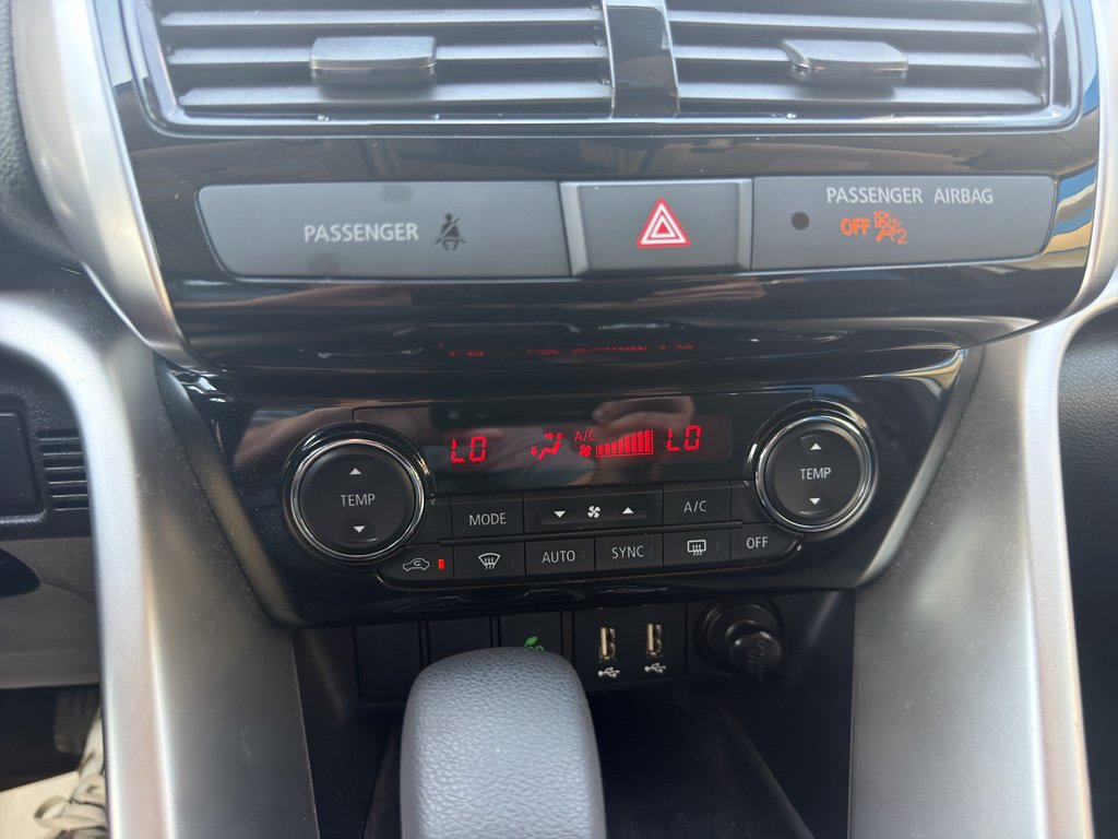 Used 2025 Mitsubishi Eclipse Cross SE AWD/4WD image 19