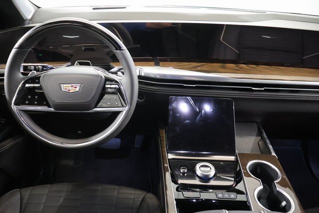 New 2026 Cadillac Escalade Platinum Sport AWD/4WD image 13