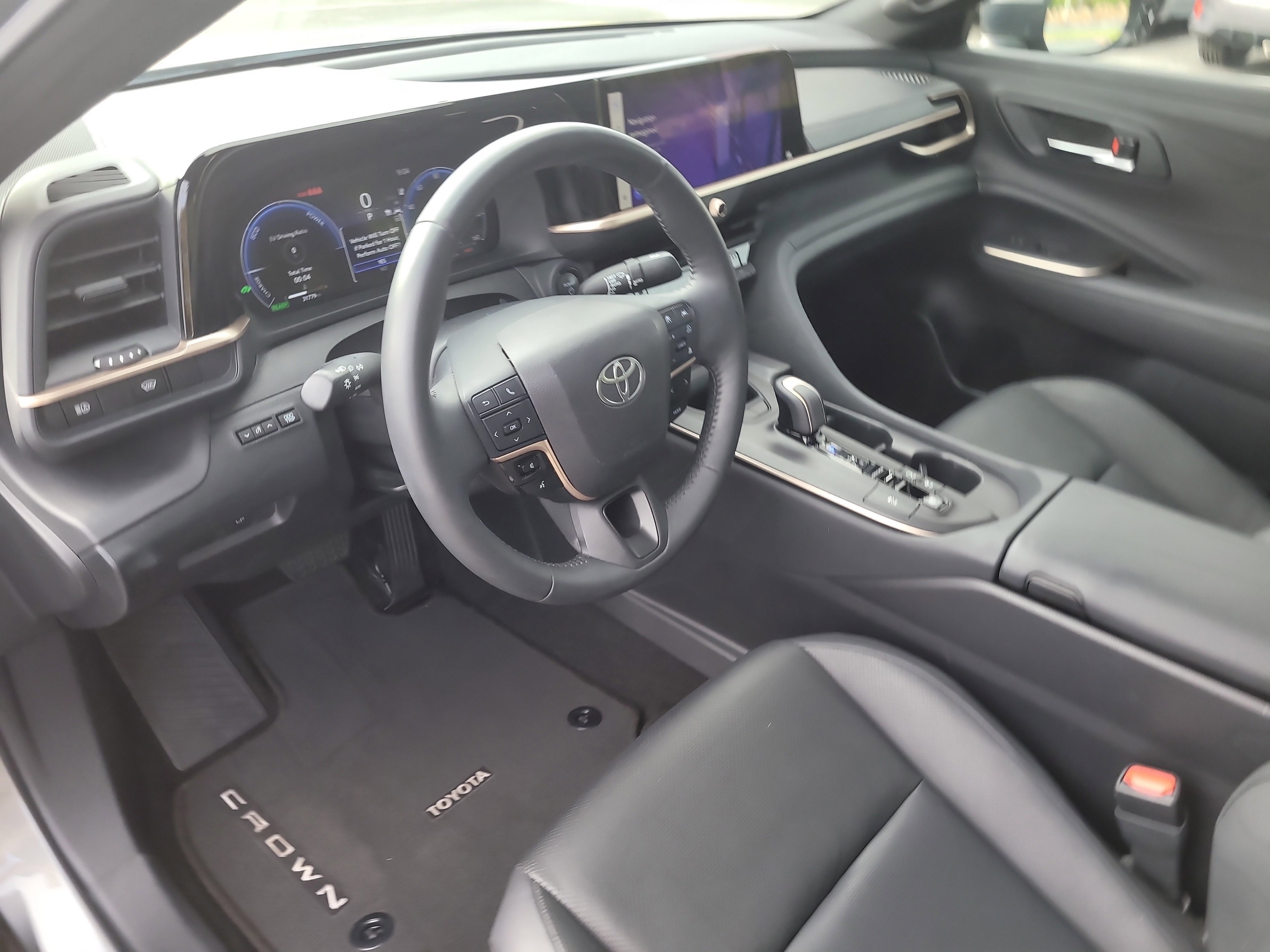 Certified 2023 Toyota Crown Limited image 18