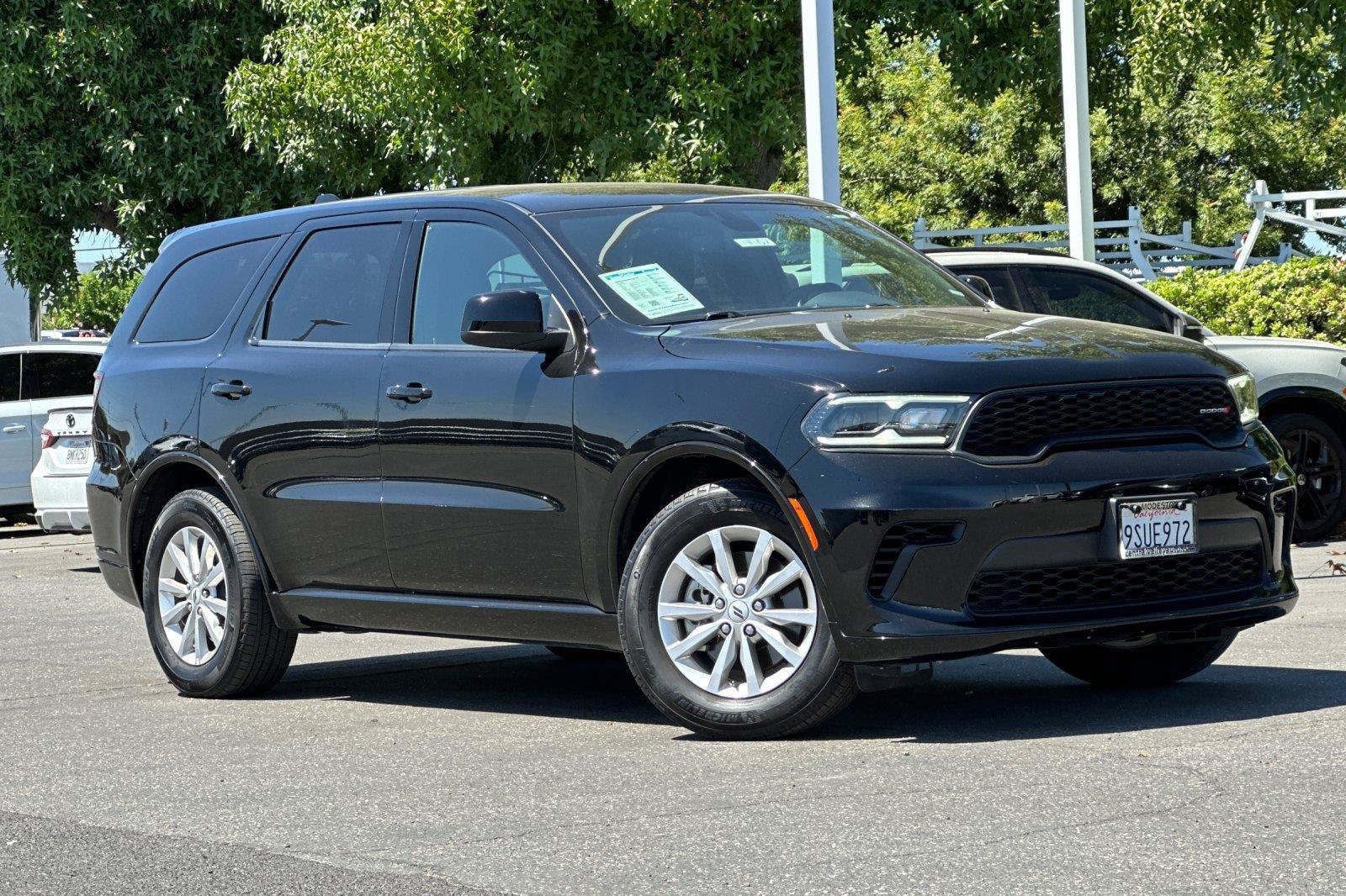 Certified 2025 Dodge Durango GT RWD image 1