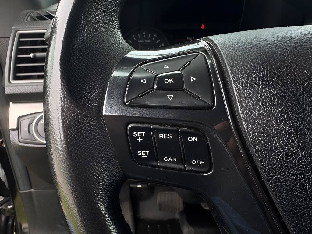 Used 2019 Ford Explorer XLT AWD/4WD image 24