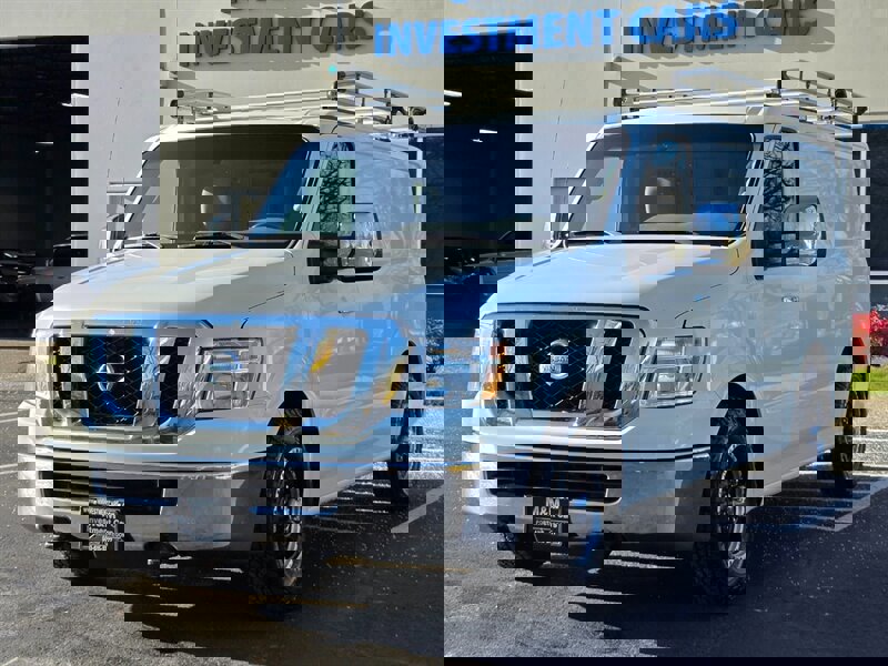 Used 2018 Nissan NV 3500 SL w/ Navigation Package image 1