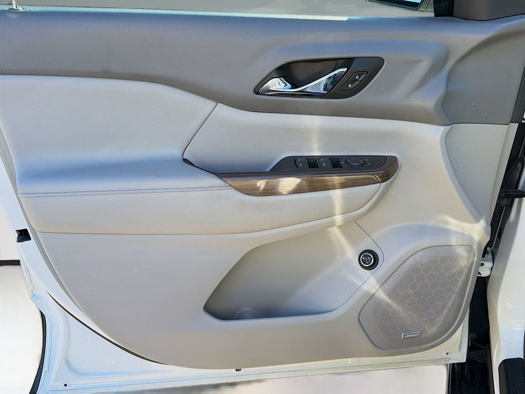 Used 2018 GMC Acadia SLE w/ Driver Alert Package I image 23